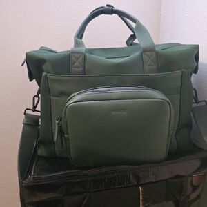 MONOS METRO DUFFEL - DARK GREEN